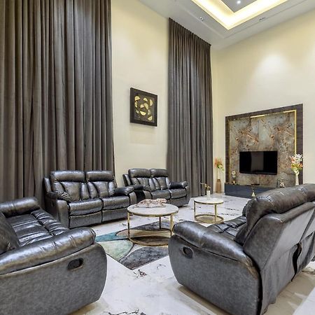 Saffronstays Palm Paradise, Kalyan Khadavli - Swimming Pool With Water Slides, Gazebo And Indoor Games Padghe Εξωτερικό φωτογραφία