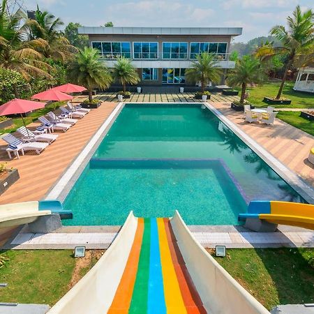Saffronstays Palm Paradise, Kalyan Khadavli - Swimming Pool With Water Slides, Gazebo And Indoor Games Padghe Εξωτερικό φωτογραφία