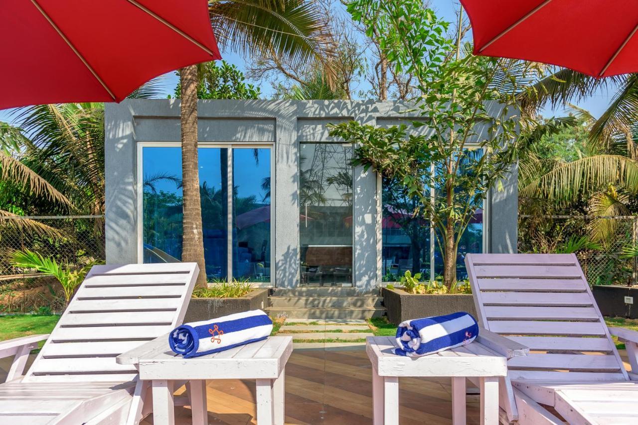 Saffronstays Palm Paradise, Kalyan Khadavli - Swimming Pool With Water Slides, Gazebo And Indoor Games Padghe Εξωτερικό φωτογραφία