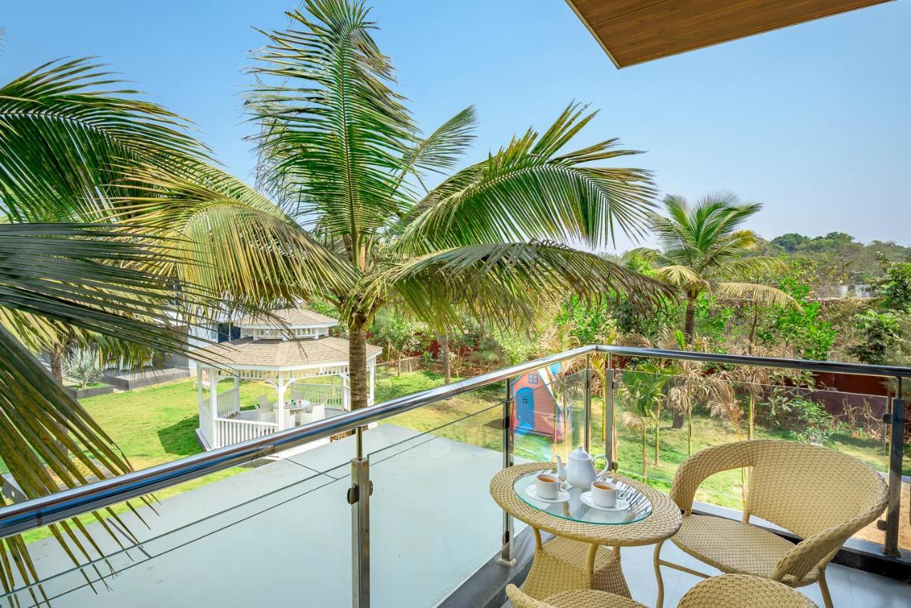 Saffronstays Palm Paradise, Kalyan Khadavli - Swimming Pool With Water Slides, Gazebo And Indoor Games Padghe Εξωτερικό φωτογραφία